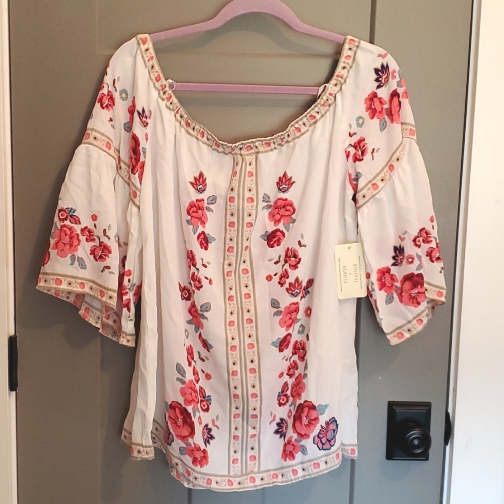 NEW Plus size ladies blouse. Sz 1XL BOUTIQUE